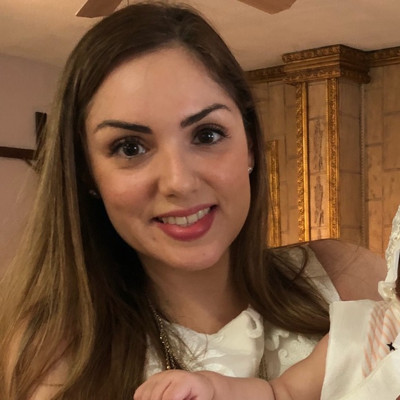 Meet your Posher, Karla - Picture 1 of 1